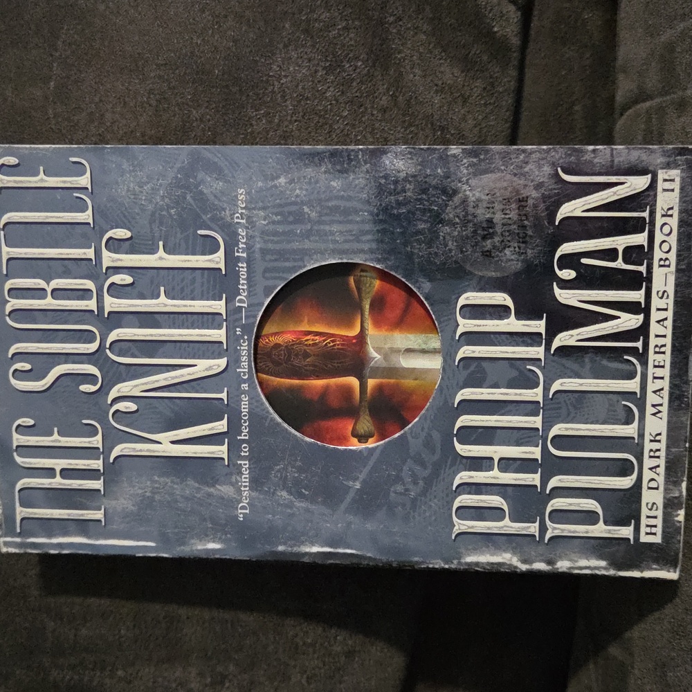 Philip Pullman His Dark Materials Book Set - Picture 5 of 9